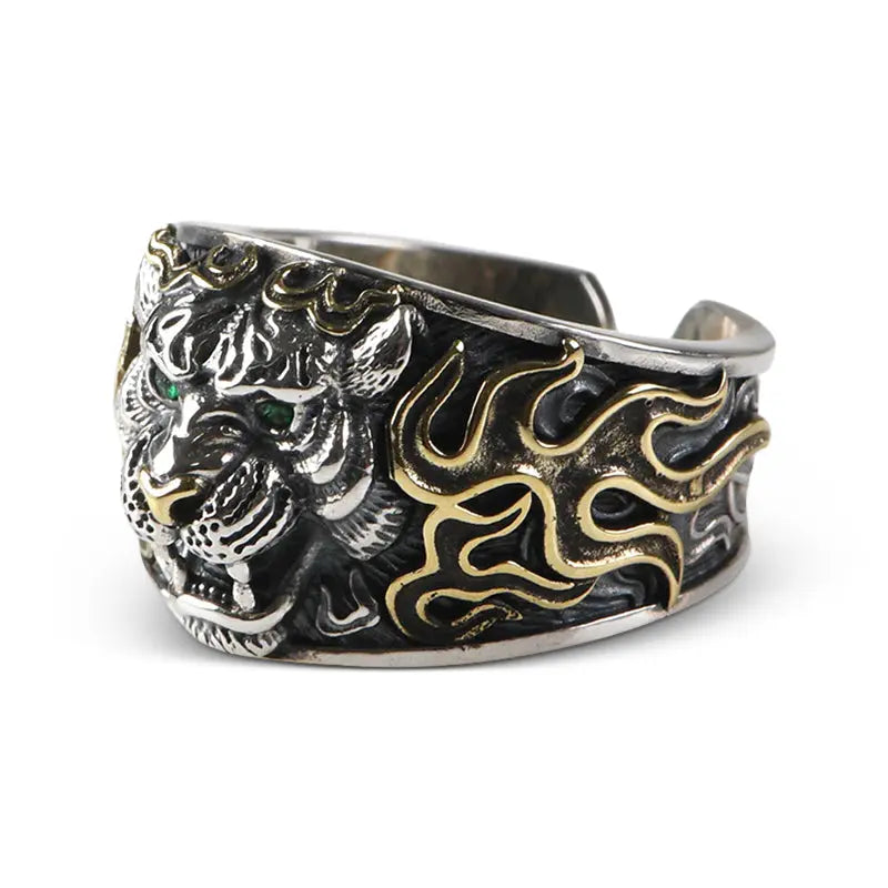 Gucci Thin Silver Ring with Feline Head, Size 12, Sterling Silver, Sterling Silver