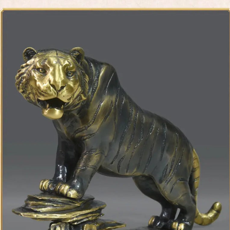 DOMINANT JAPANESE TIGER STATUE Tiger-Universe