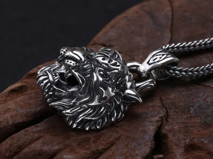 FEROCIOUS SILVER TIGER NECKLACE Tiger-Universe