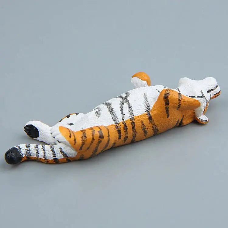 FIGURINE-MAGNET SLEEPING TIGER Tiger-Universe