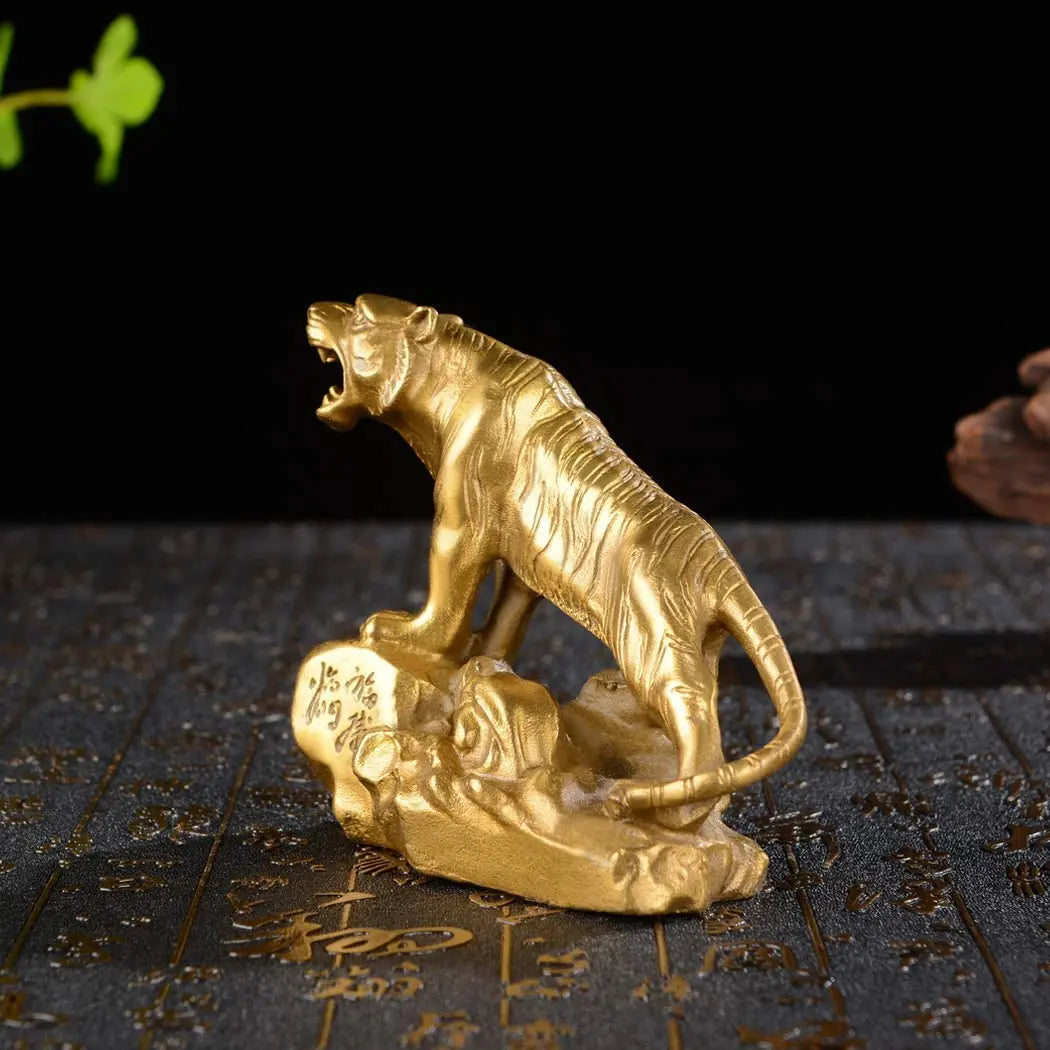 GOLDEN TIGER STATUE Tiger-Universe