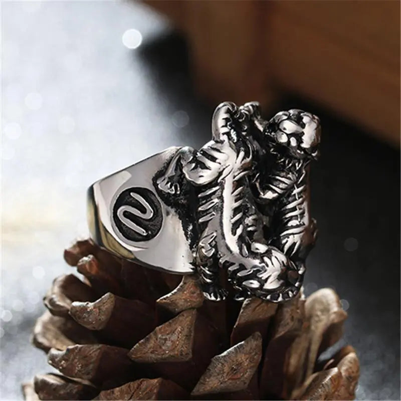 MOUNTAIN TIGER RING DUEL