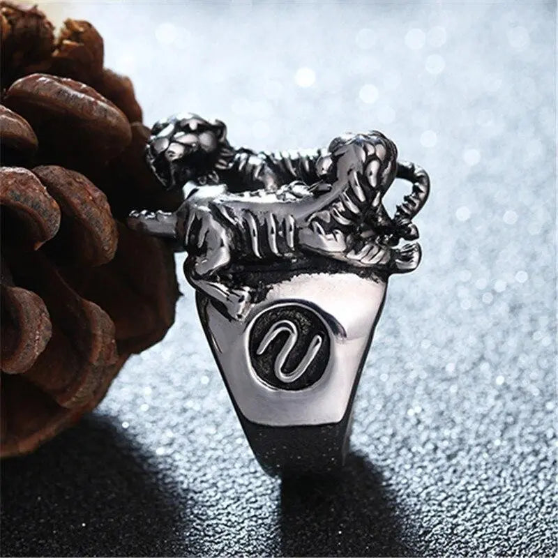 MOUNTAIN TIGER RING DUEL