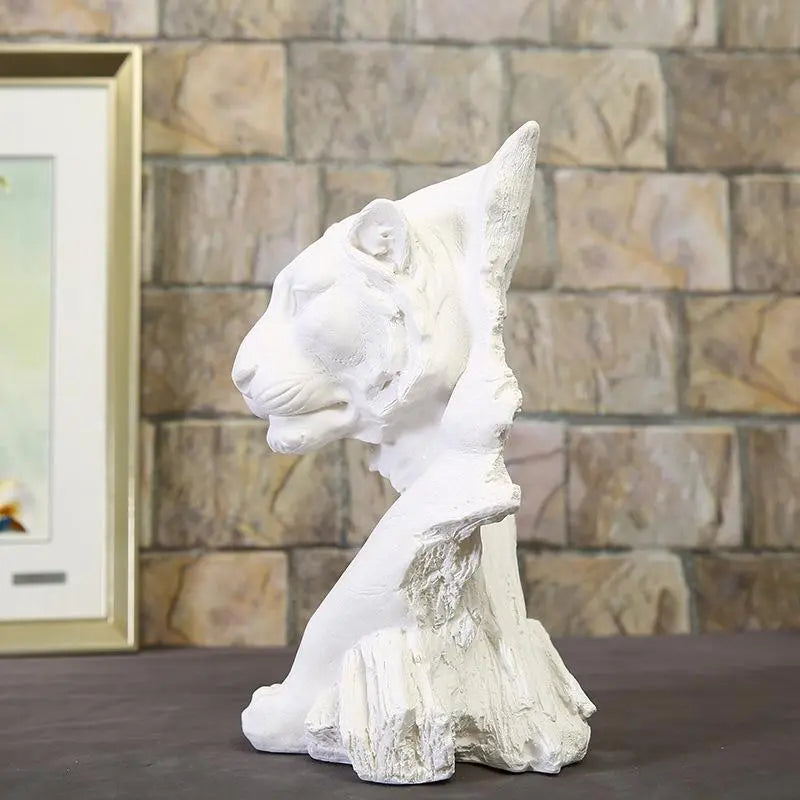 ROMAN WHITE TIGER SCULPTURE Tiger-Universe