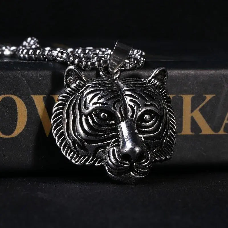 SILVERED TIGER NECKLACE Tiger-Universe