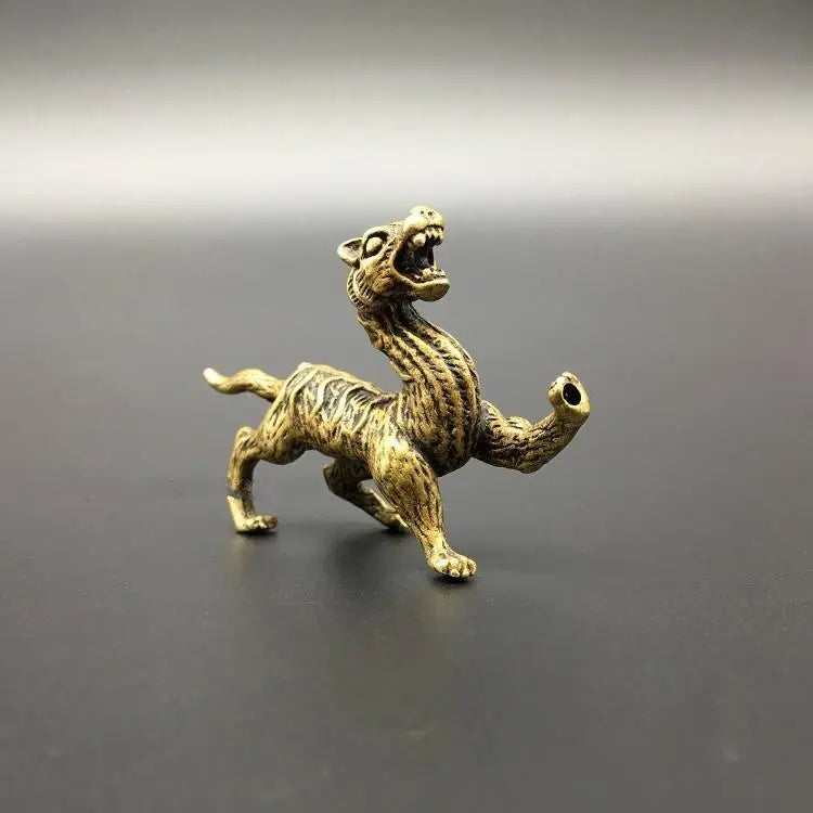 SMALL ANTIQUE TIGER STATUETTE Tiger-Universe