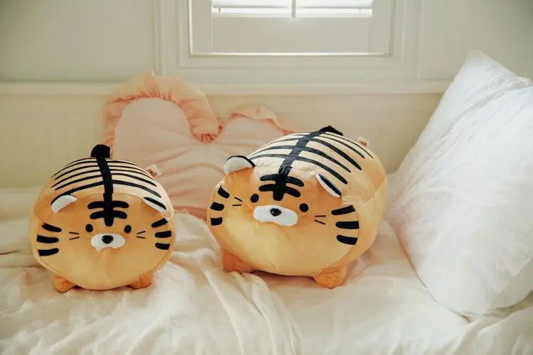 TABBY STRIPED CAT PLUSH Tiger-Universe