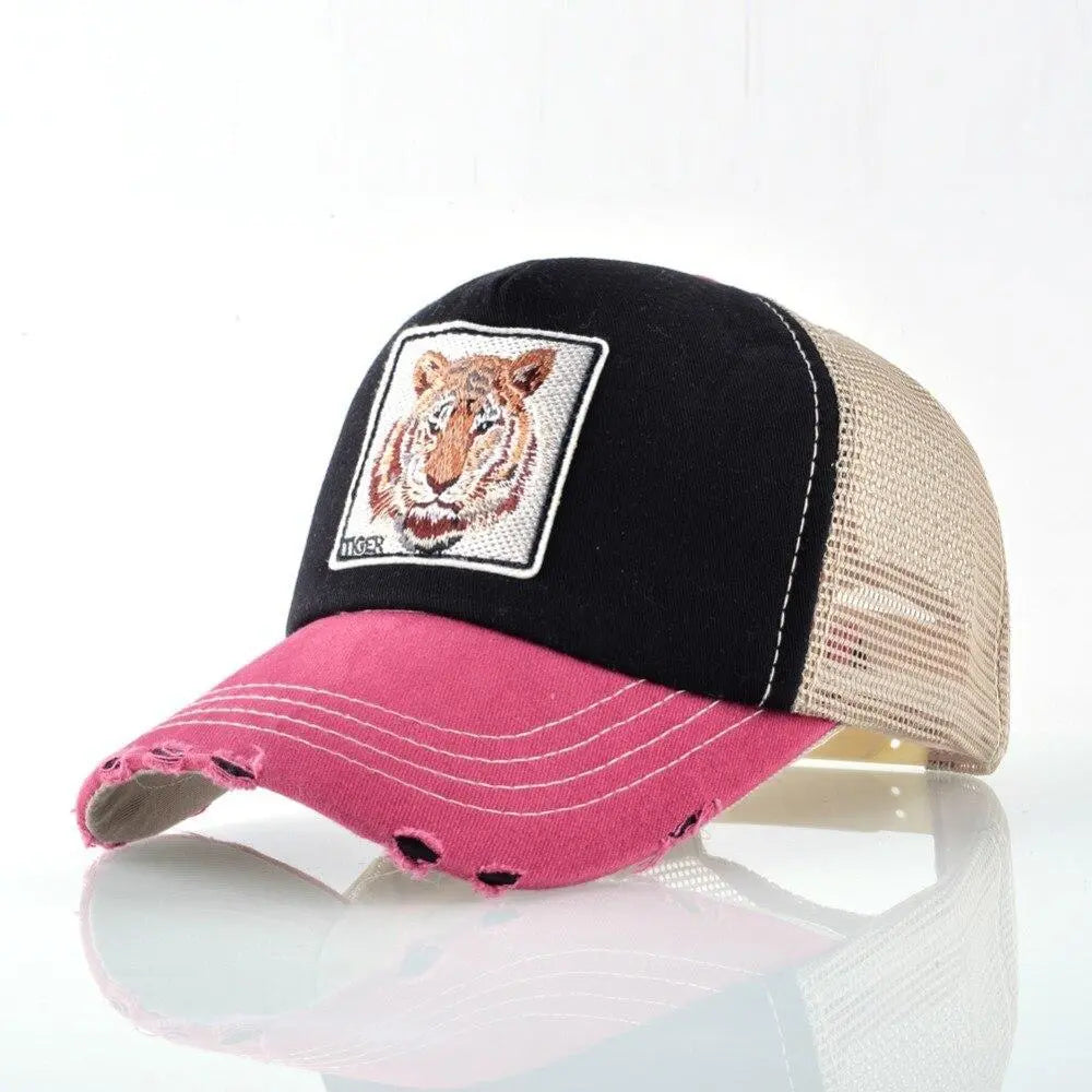 TIGER CAP WITH TRADITIONAL EMBROIDERY Tiger-Universe