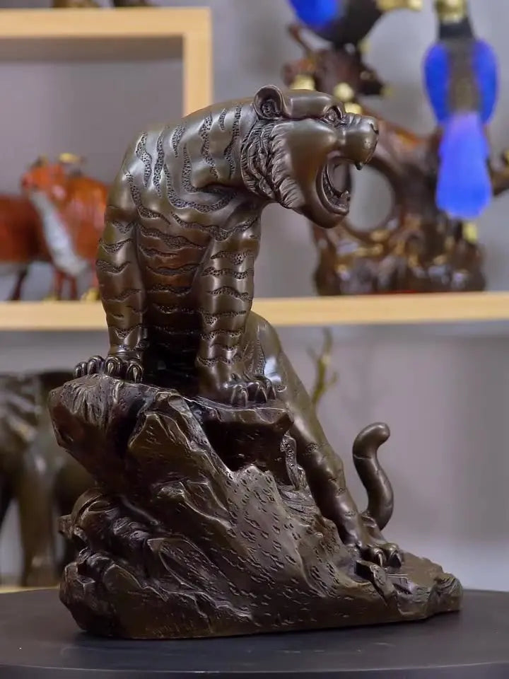 TIGER STATUE FOR PROTECTION Tiger-Universe