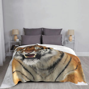 Tiger Roar Flannel Blankets Animal Lovers Novelty Throw Blankets for Bed Sofa Couch Quilt Tiger-Universe