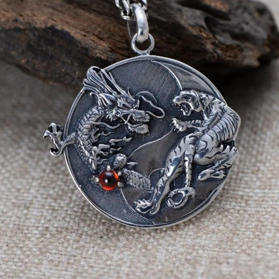 YIN YANG TIGER NECKLACE Tiger-Universe